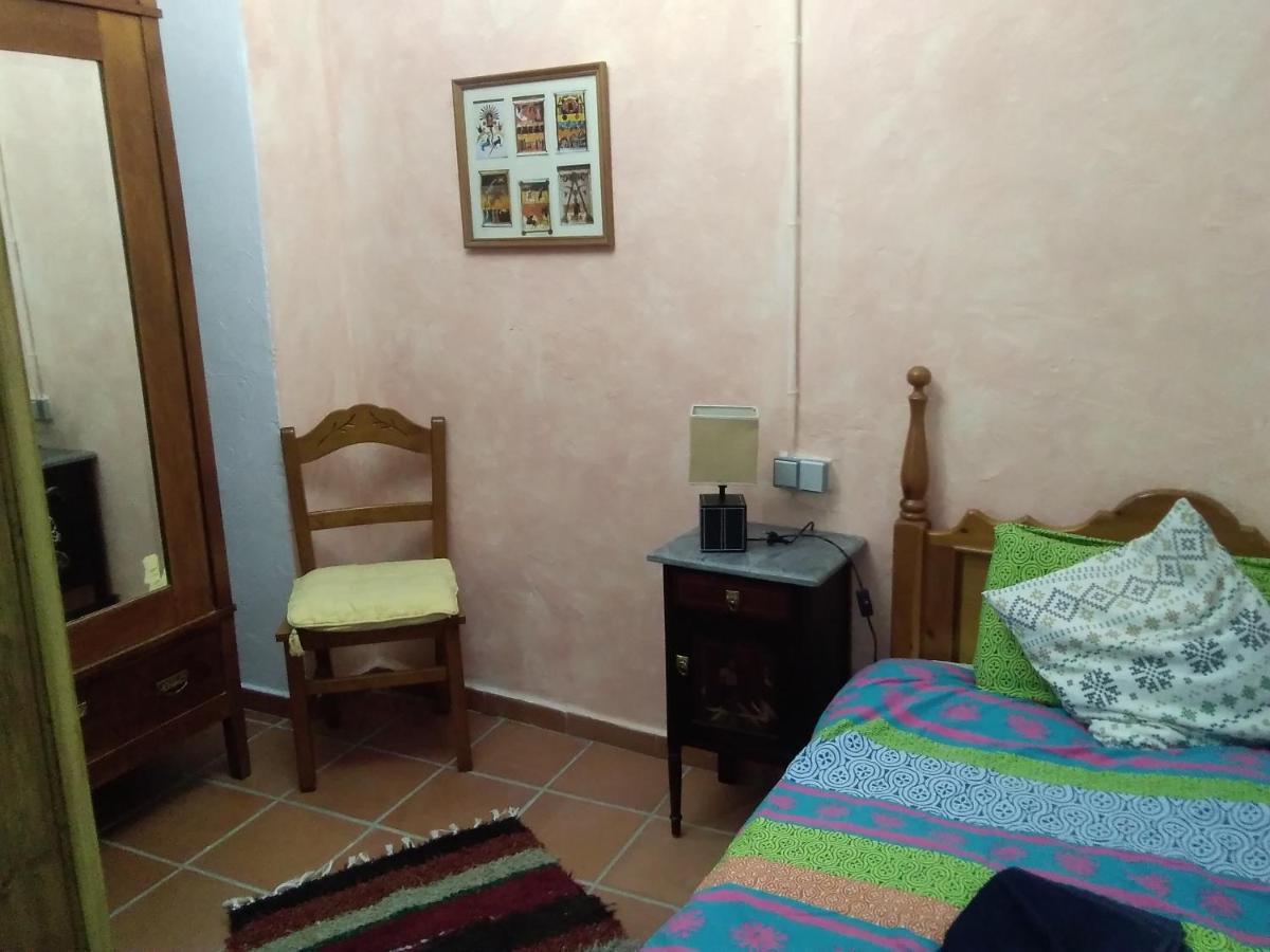 La Flecha Hostel Abrucena Екстериор снимка