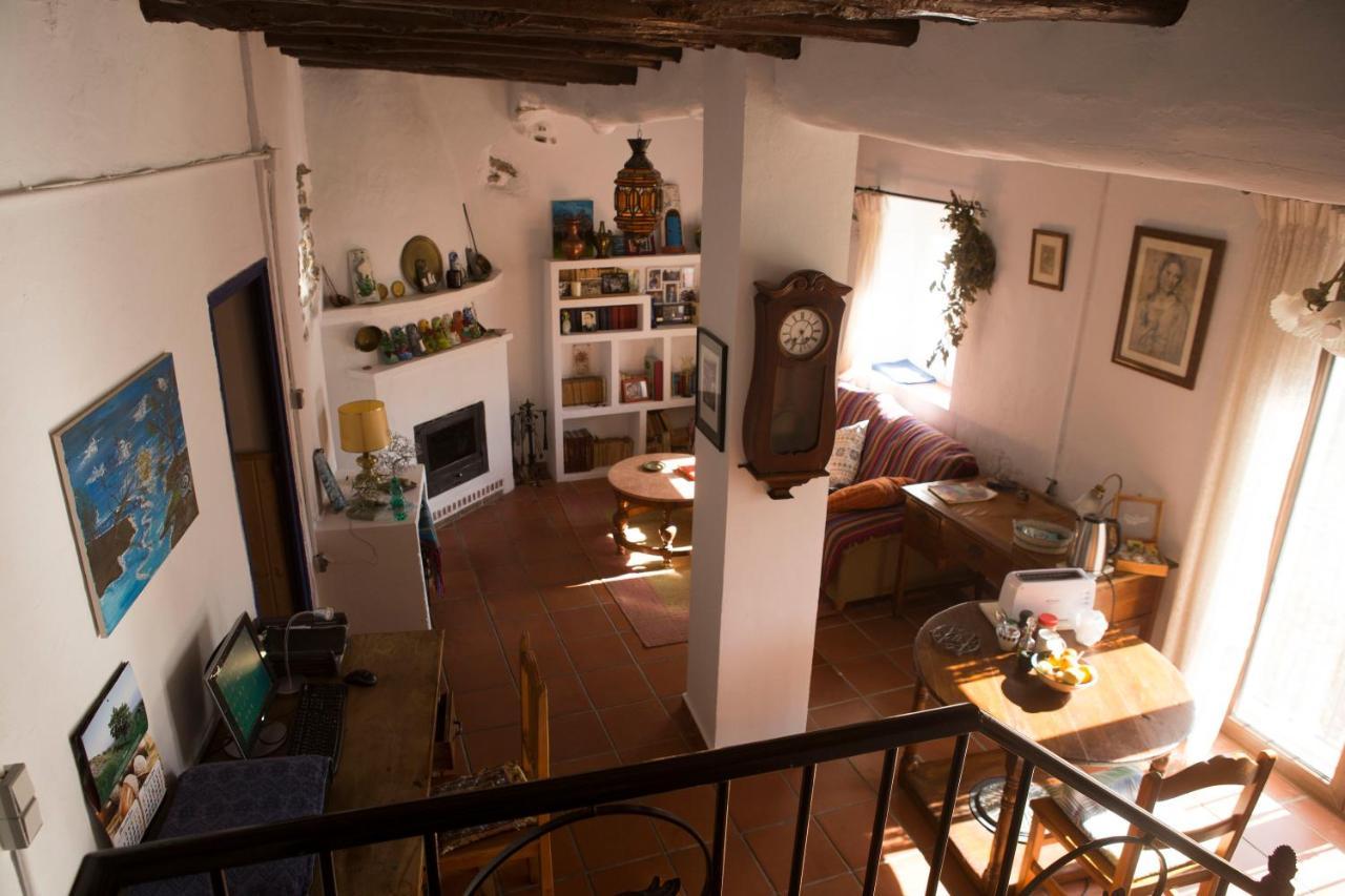 La Flecha Hostel Abrucena Екстериор снимка
