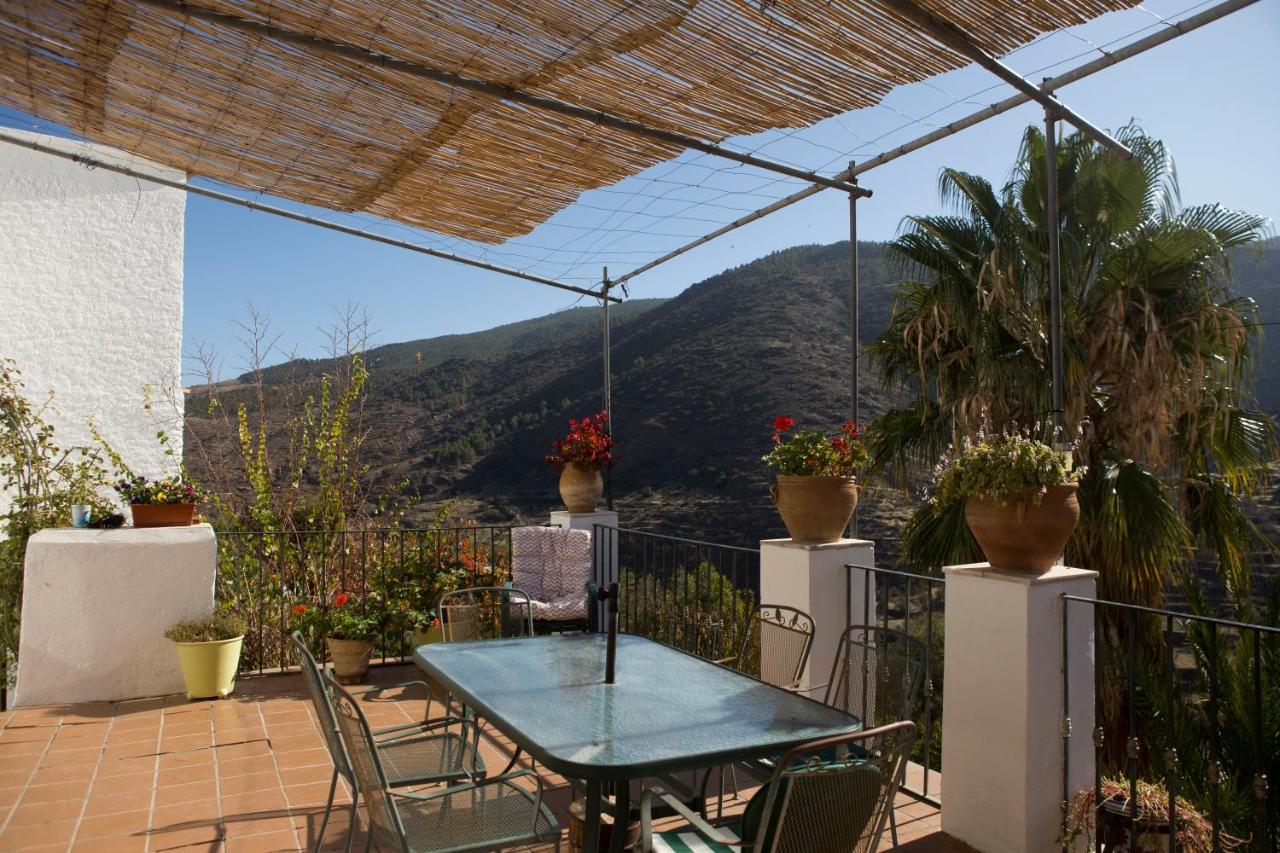 La Flecha Hostel Abrucena Екстериор снимка