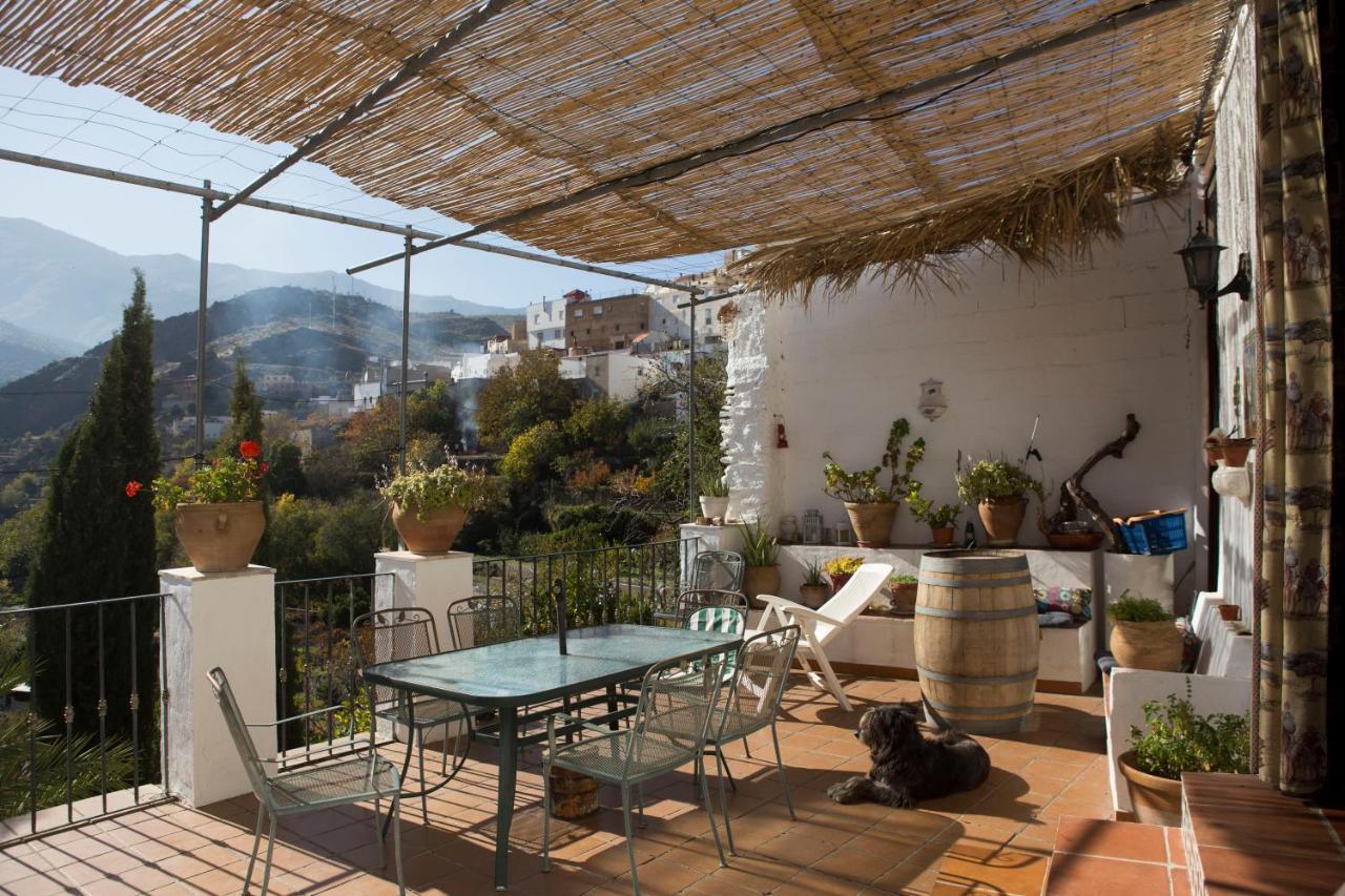 La Flecha Hostel Abrucena Екстериор снимка