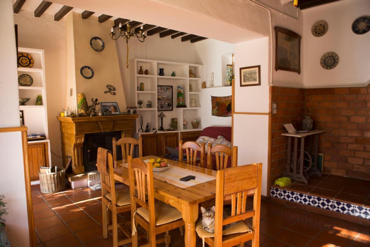 La Flecha Hostel Abrucena Екстериор снимка